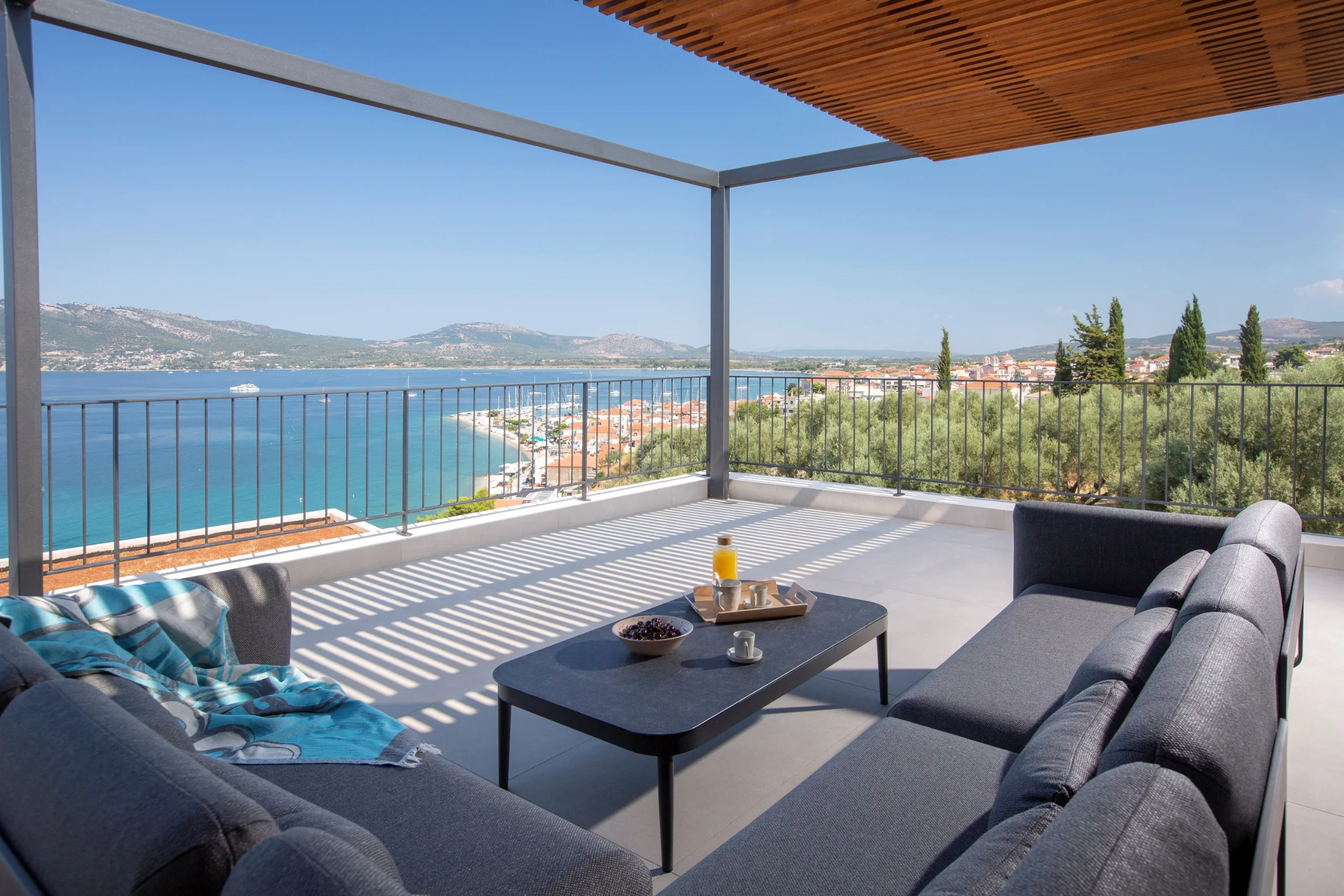 ZOE Sea View Villas B