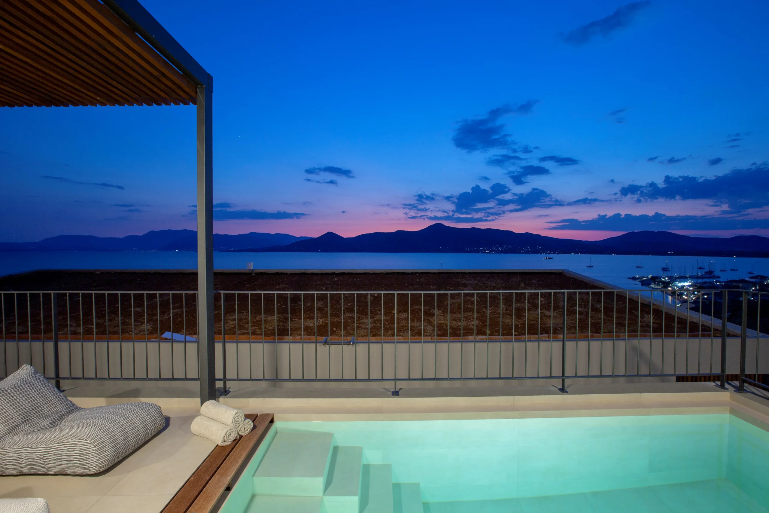 ZOE Sea View Villas B