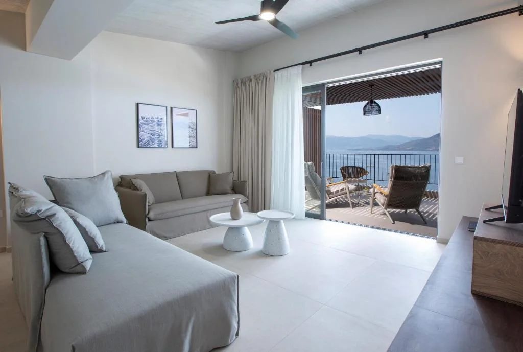 ZOE Sea View Villas