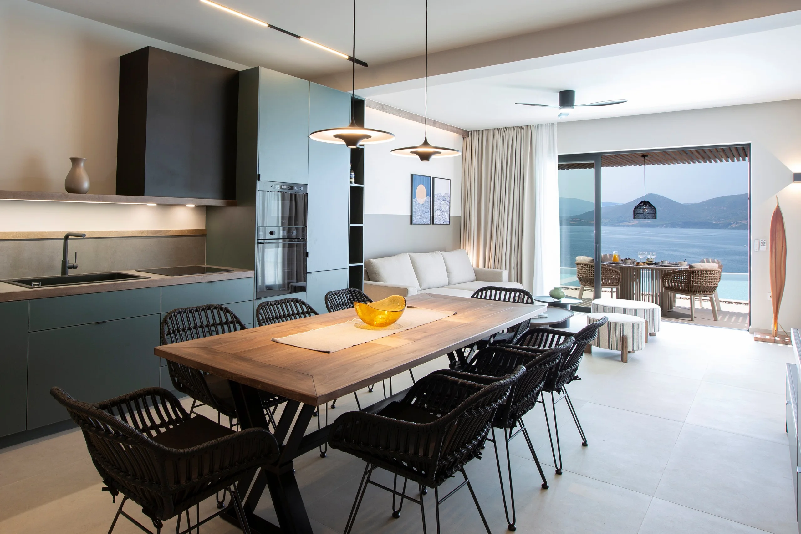 ZOE Sea View Villas